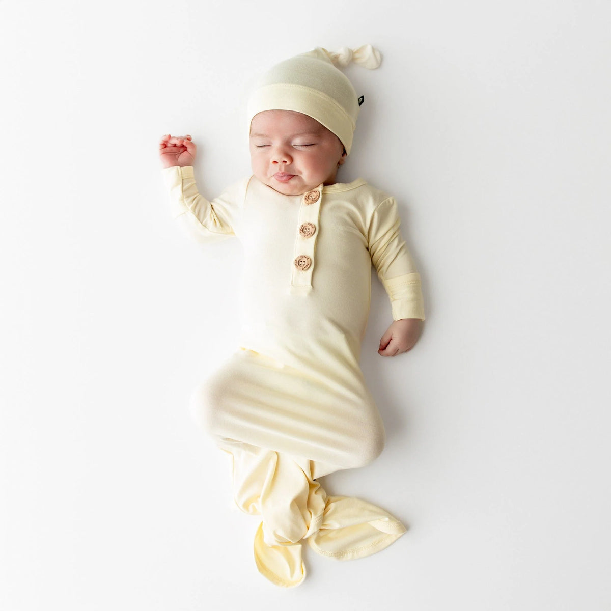 Knotted Gown with Hat Set in Chamomile